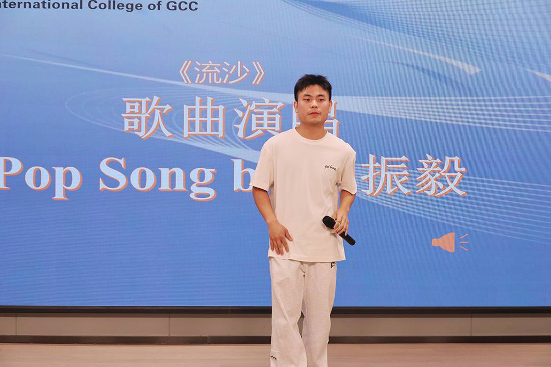 暖场2:歌手2.jpg