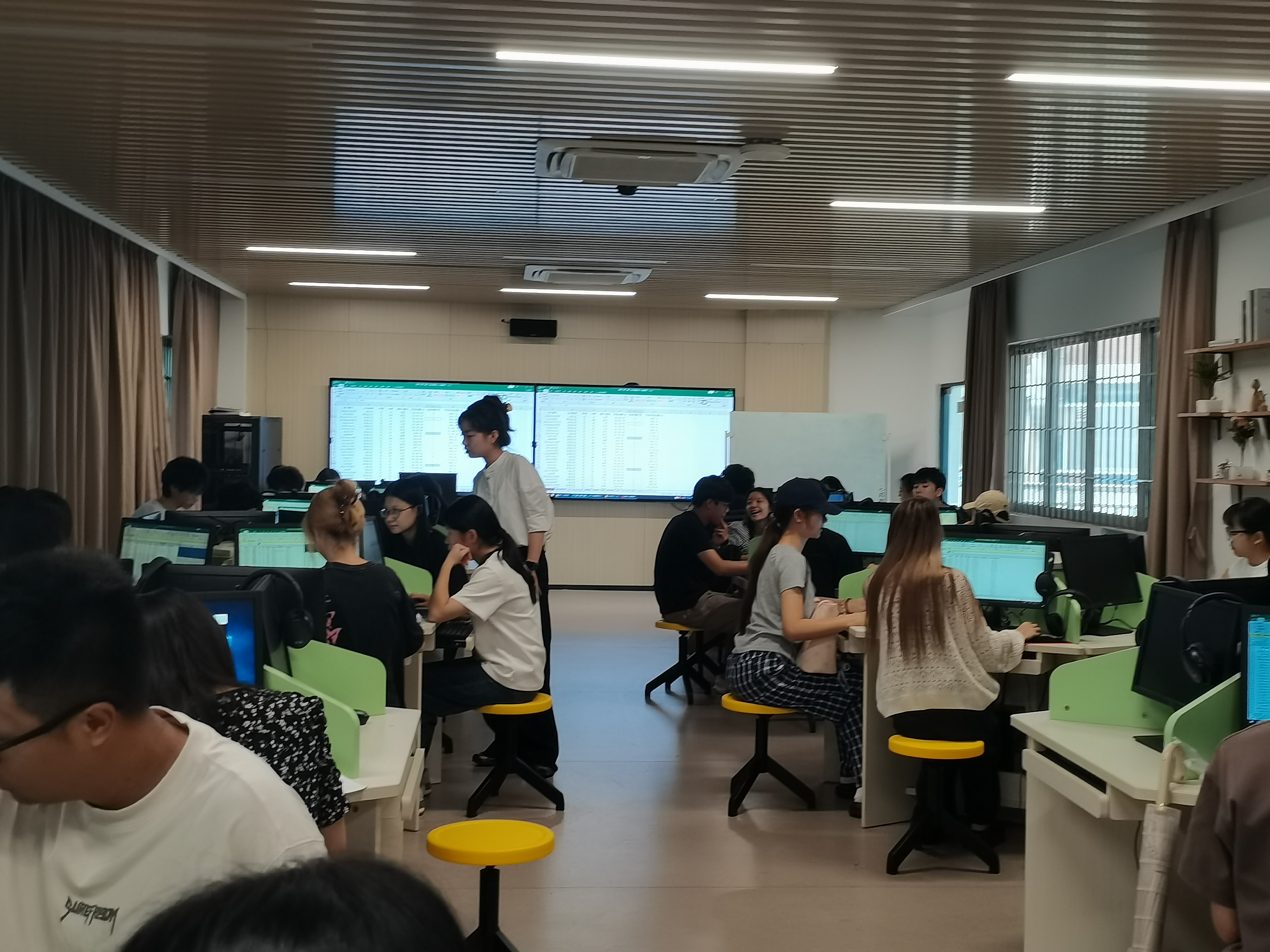 谢汶伶老师《Excel数据处理与分析》公开课现场.jpg