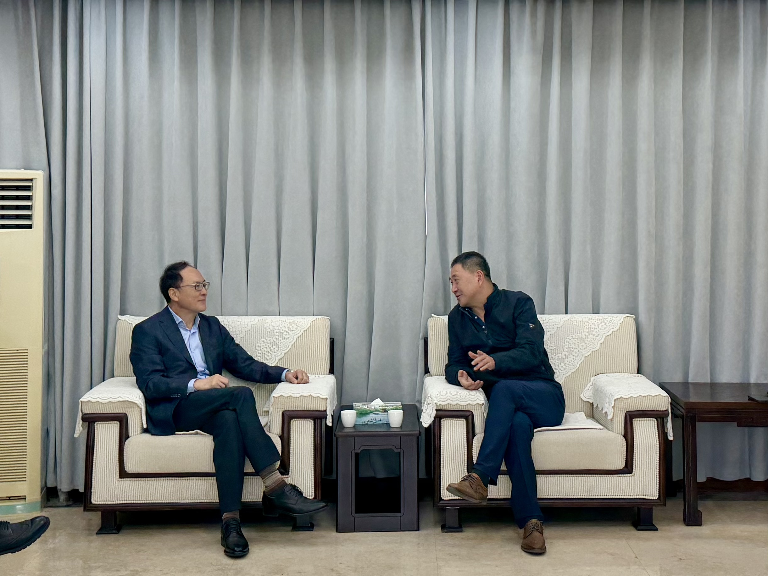 会见现场.jpg